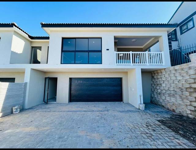3 BEDROOM HOUSE FOR SALE IN ISLAND VIEW